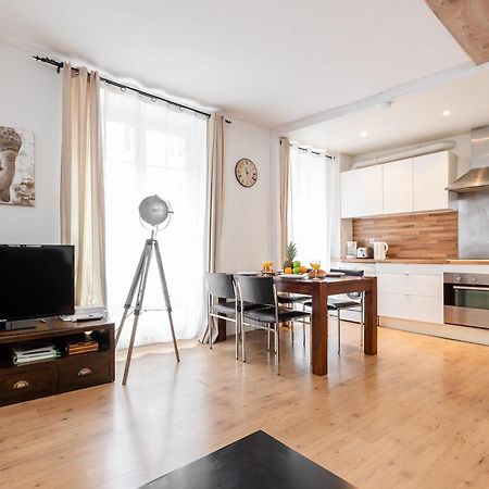 파리 Avenue De Mars 2Br 아파트 외부 사진